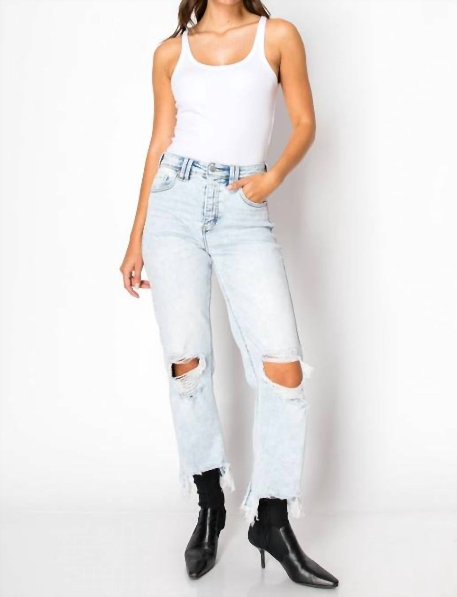 Artemis Vintage - Modern Distressed Ankle Jeans