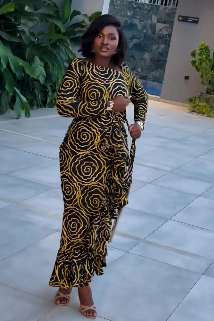 Spiral Print Long Sleeve Tie-Hem Ethnic Maxi Dress