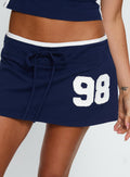Mid-rise skort