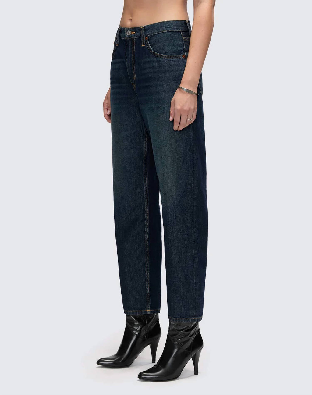 Re/Done - Ollie Mid Rise Boyfriend Jeans