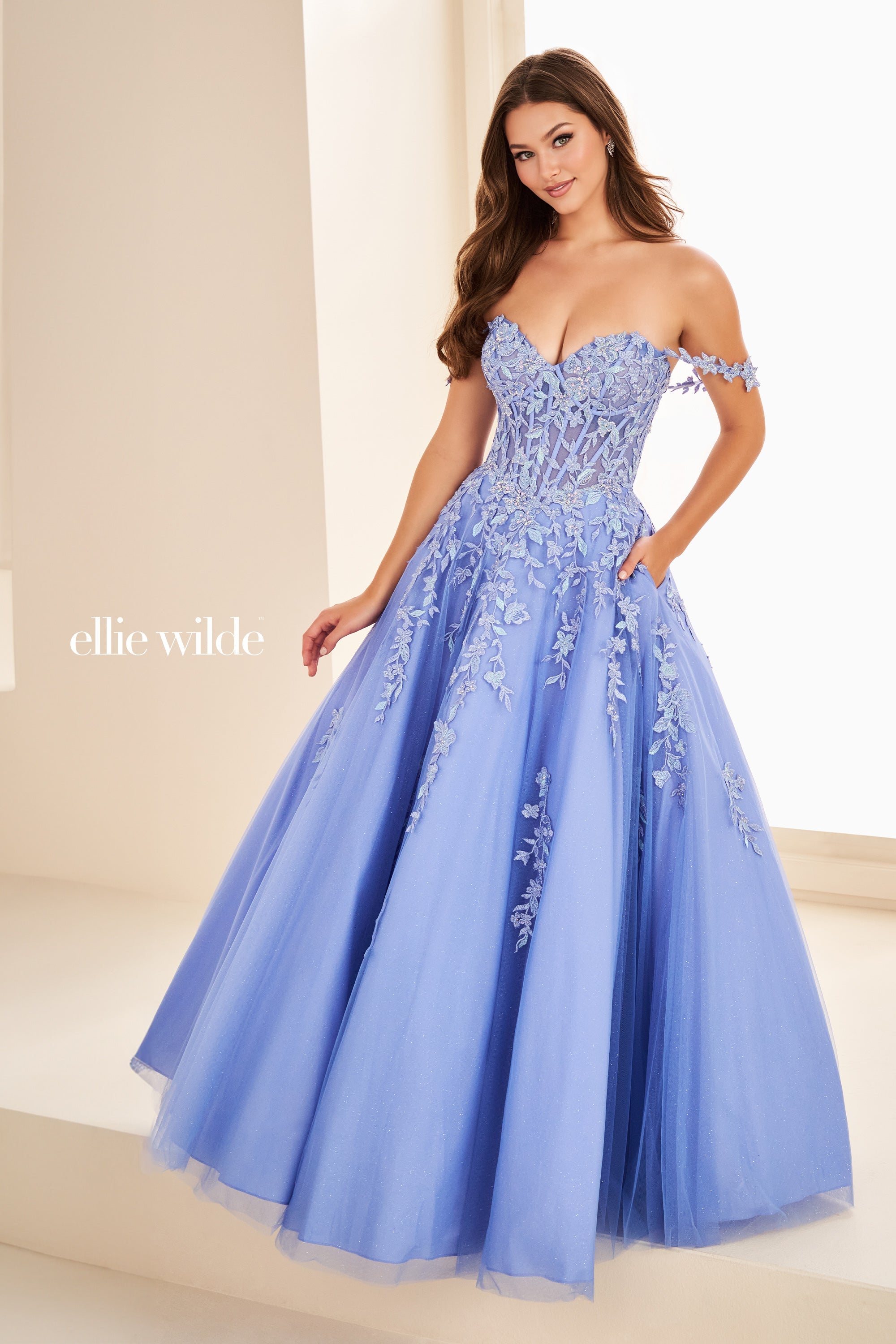 EW37028 - Ellie Wilde
