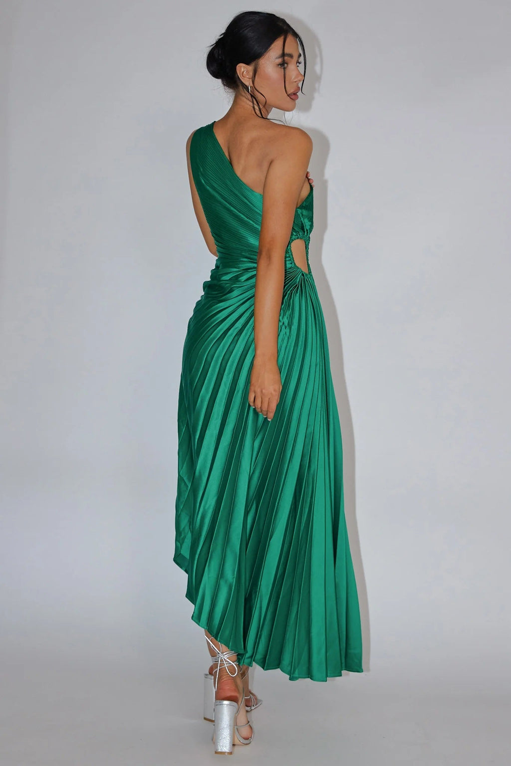 Panama Maxi Dress - Kelly Green - Pleated Dress With Side Cut Out