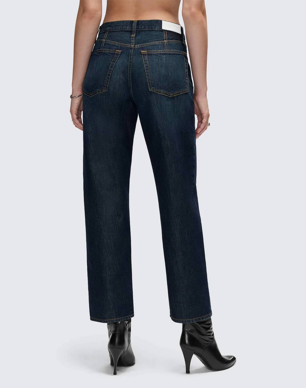 Re/Done - Ollie Mid Rise Boyfriend Jeans