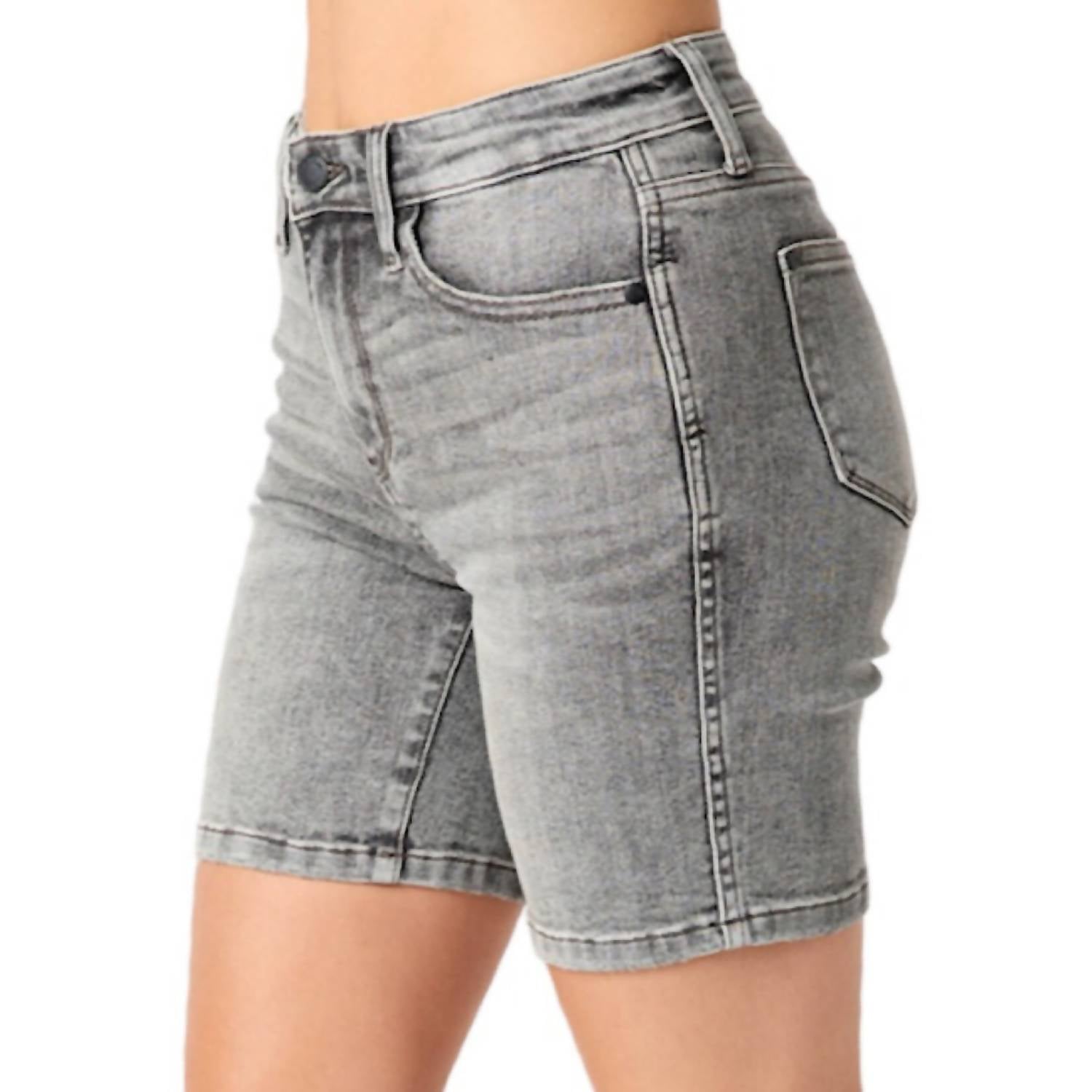 Judy Blue - Women's Bermuda Shorts