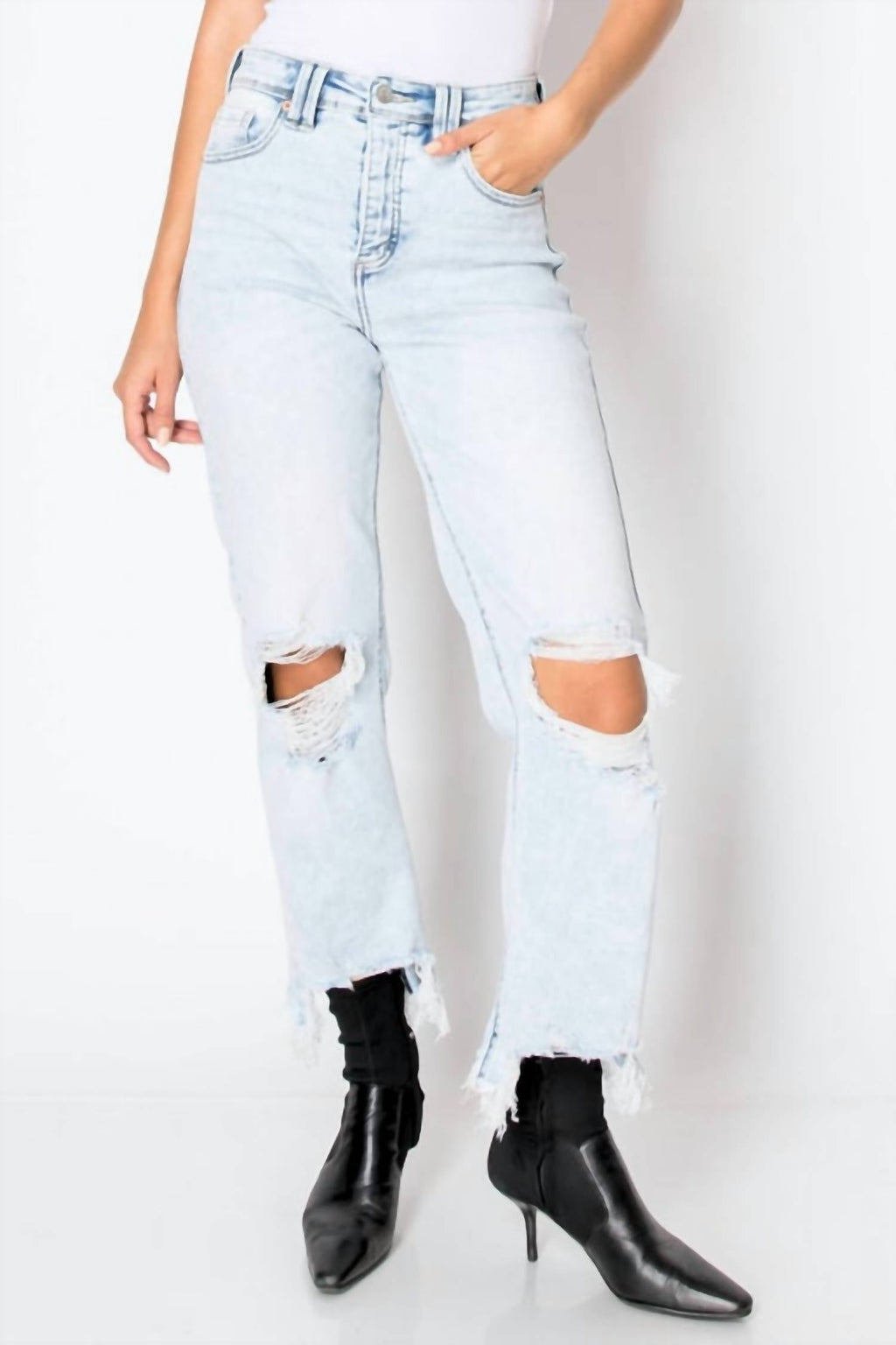Artemis Vintage - Modern Distressed Ankle Jeans