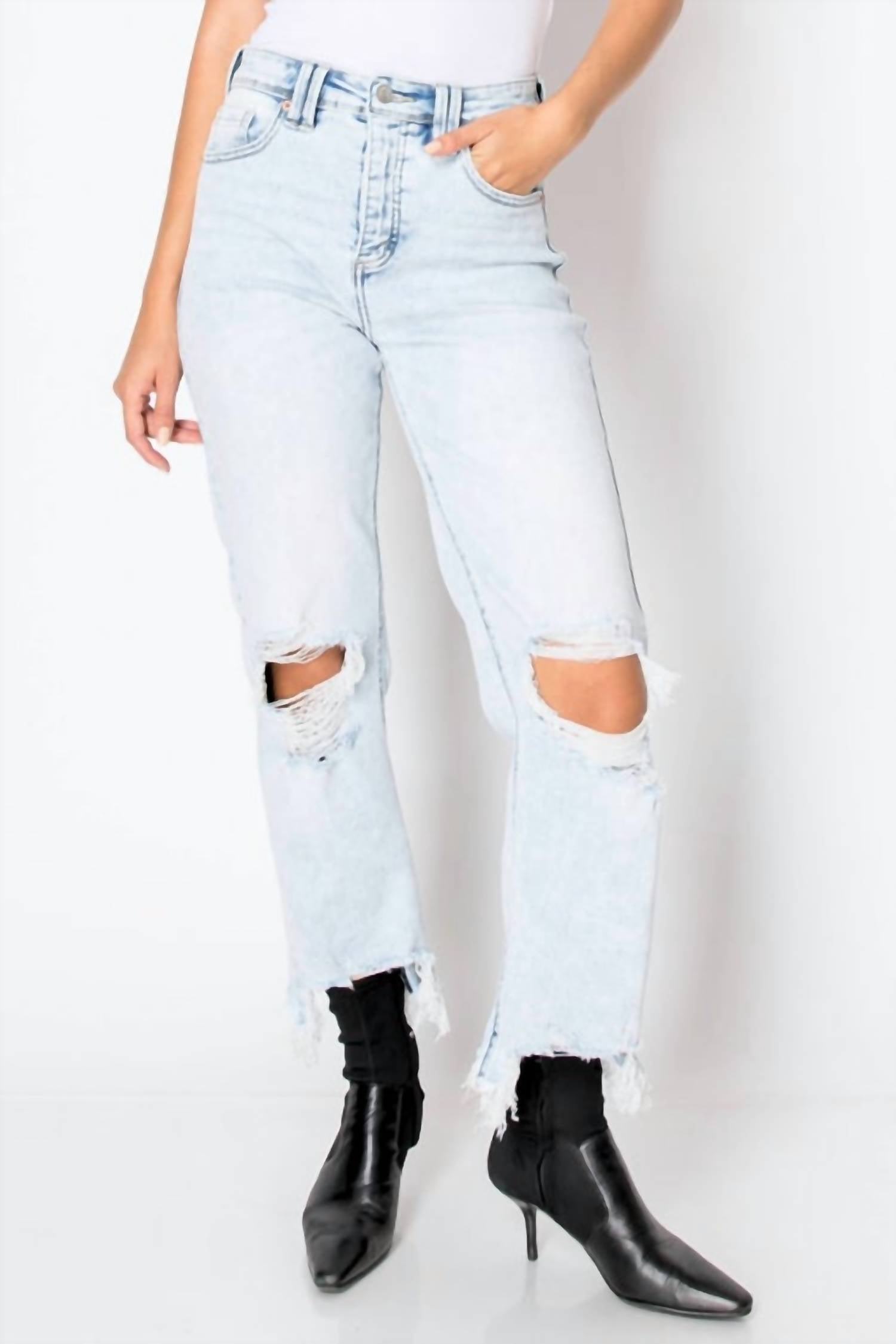 Artemis Vintage - Modern Distressed Ankle Jeans